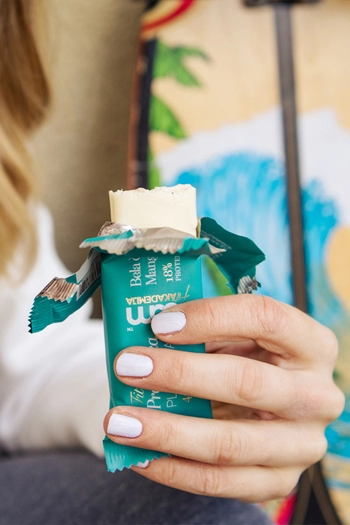 Barrette proteiche con edulcorante, Cioccolato bianco, mango e cocco