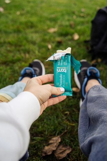 Barrette proteiche con edulcorante, Cioccolato bianco, mango e cocco