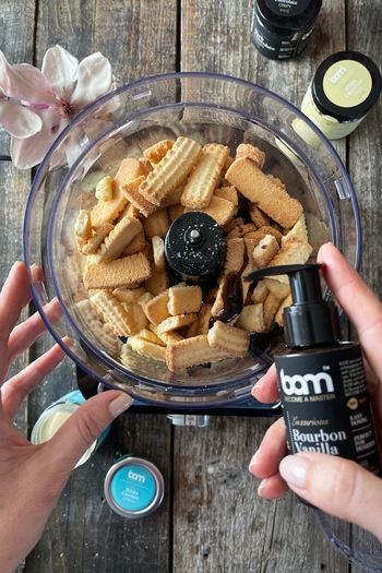 Set prodotti essenziali per pasticceria