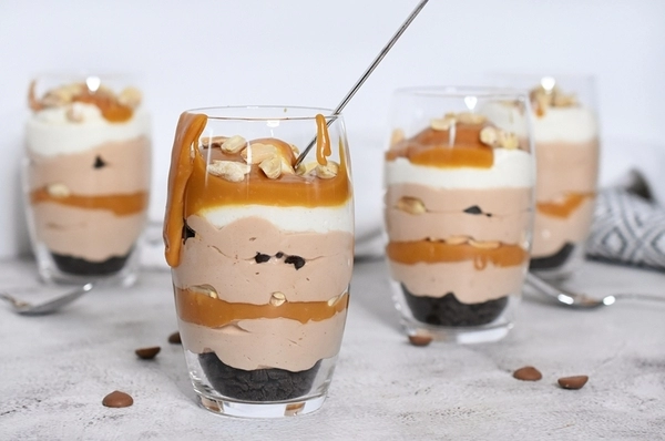 snickers cremoso al bicchiere