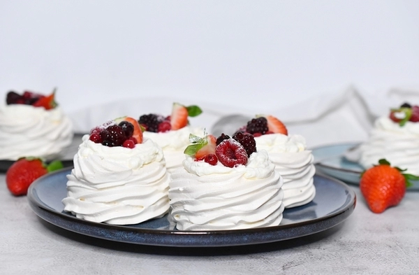 mini pavlova